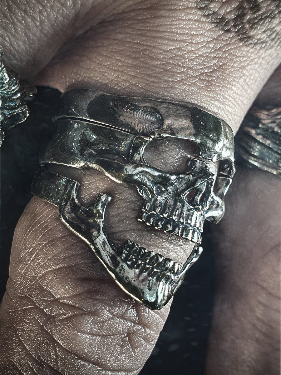 [33] Silver925 / 111g SKULL SILVER ブレス 33] Silver925 / 111g SKULL SILVER ブレス - メルカリ