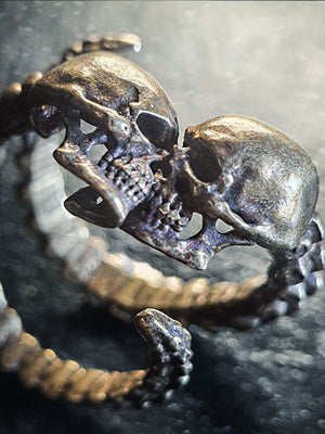 Eternal Kiss adjustable Skull Ring | 925 Silver + Brass
